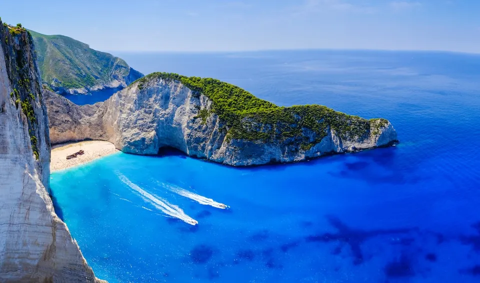shipwreck beach zante