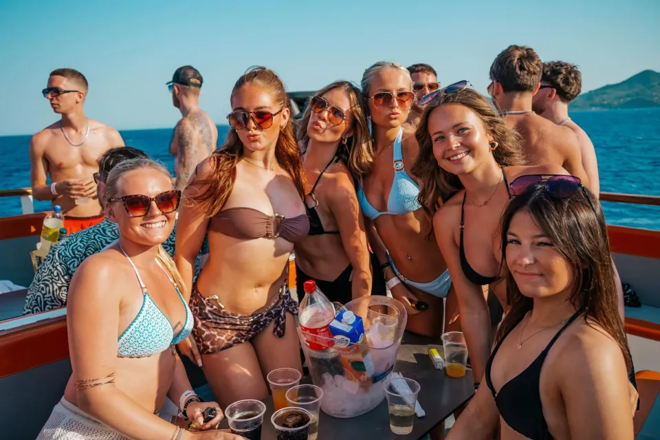 Return to Zante at VVIP Yacht Party