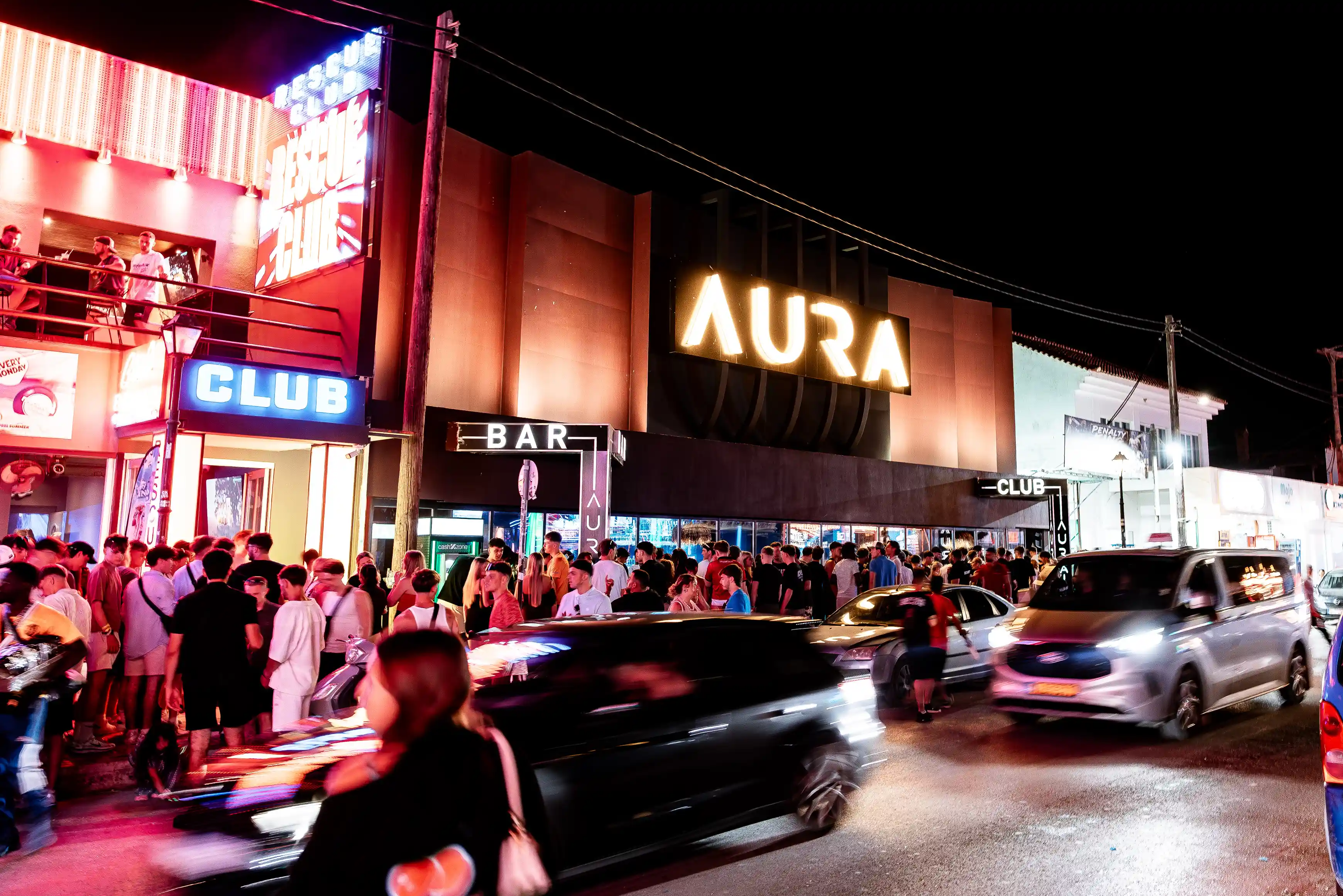 Aura opens at Paraiso