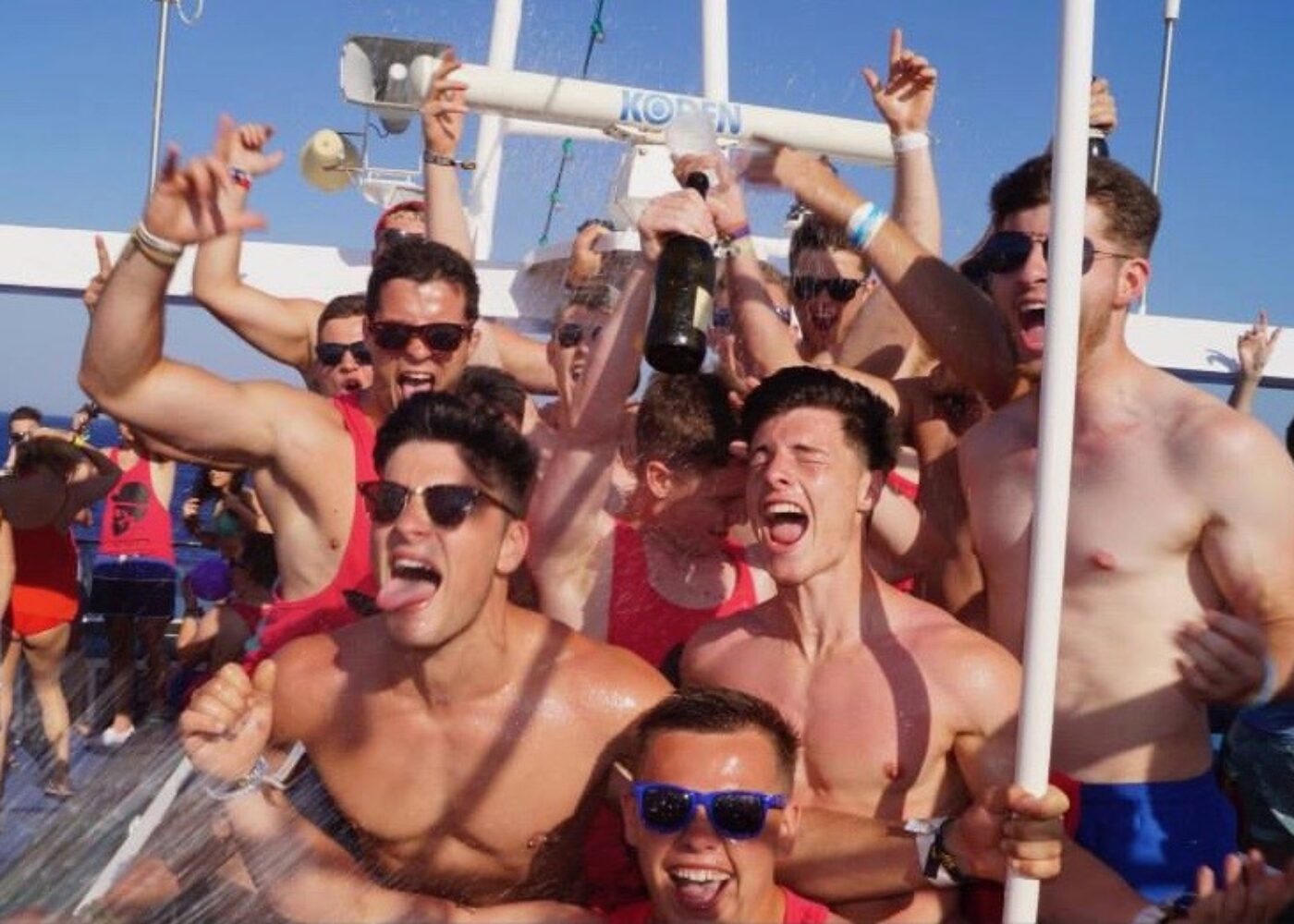 THE BOYO’S champagne-showers-zante-2019
