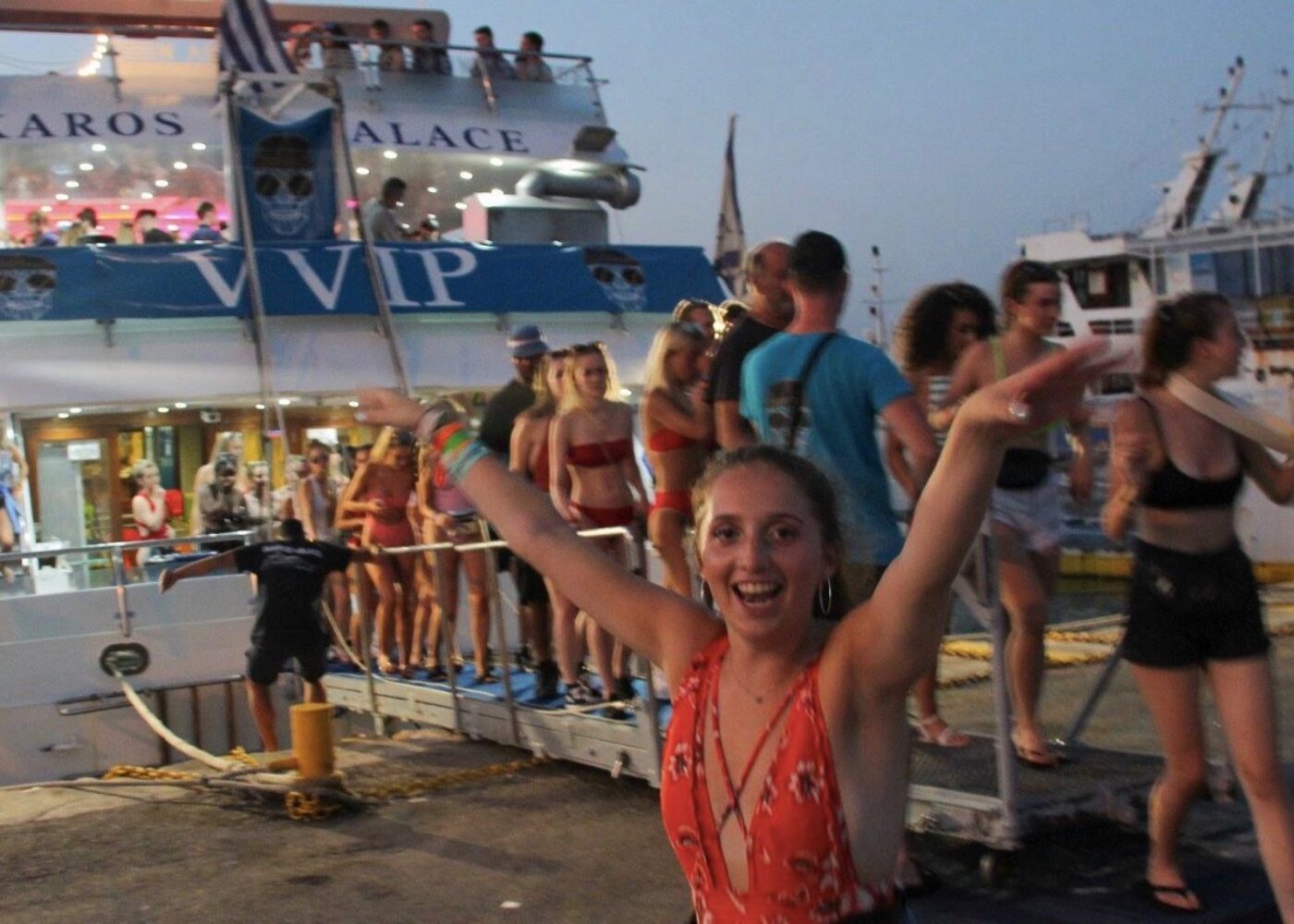 IKAROS PALACE vvip-boat-party